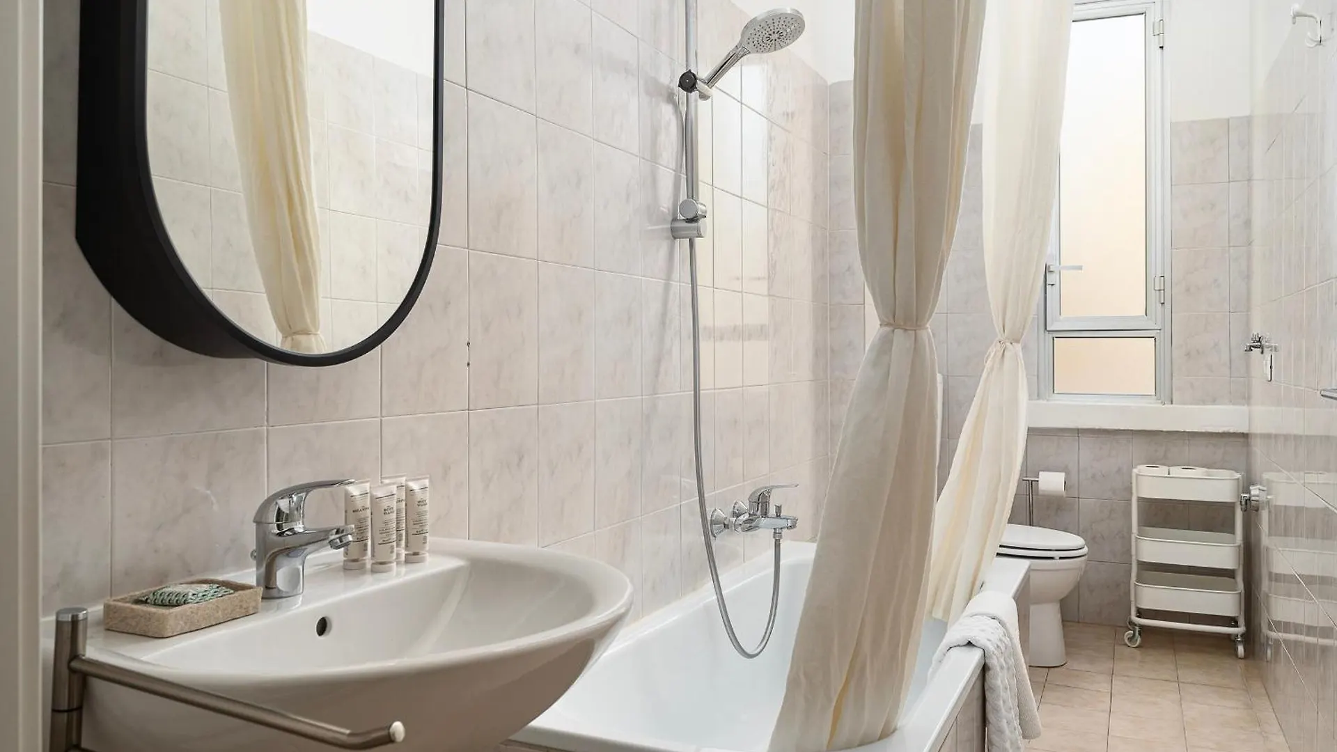 Isola Silent Retreat - Design Apartment 10 Min From Centrale Milan 0*,  Italy